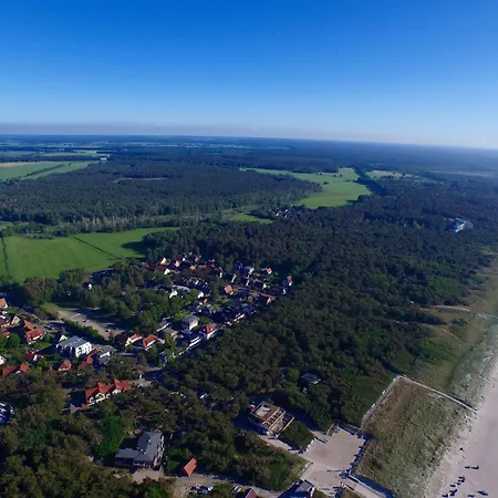 An Der Seebruecke Mit Seitlichem Meerblick Zingst